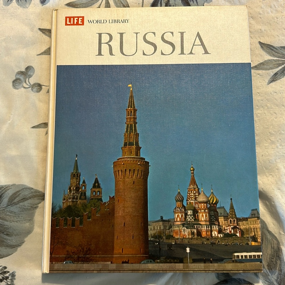 RUSSIA world library hardcover